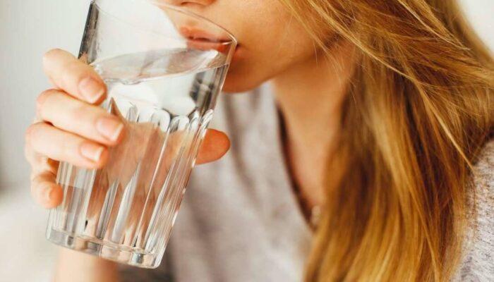 Air Hangat vs Dingin: Mana yang Lebih Baik untuk Kesehatan Menurut Ahli?