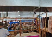 Lagi, Satpol PP Tertibkan PKL di Depan Blok A Pasar Raya Padang