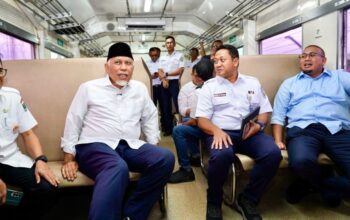 Naik Kereta Bersama, Andre Rosiade, PT KAI dan Gubernur Sumbar Matangkan Rencana Commuter Line Padang