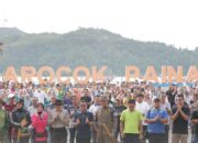 HPSN 2026: Wabup Pessel Pimpin Aksi Korve di Pantai Carocok Painan