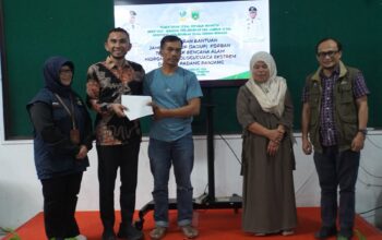 93 Warga Terdampak Banjir Bandang Terima Bantuan Jadup dari Kemensos