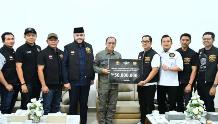 Harley Davidson Club Indonesia Padang Bantu Pembangunan Sumur Bor Rp50 Juta