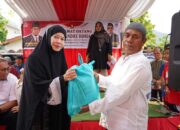 Bagi 1.000 Paket Sembako di Rawang, Andre Rosiade Pastikan Penanggulangan Banjir Dikerjakan Pemerintah Pusat