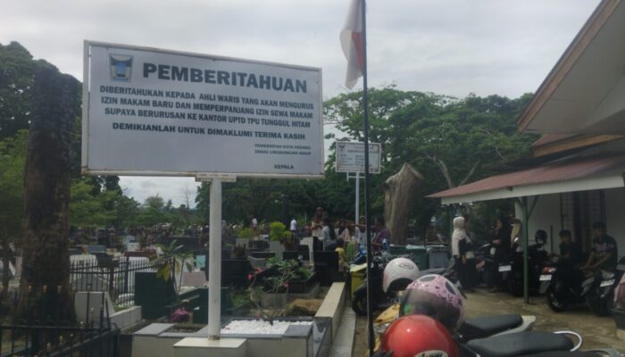 Ziarah Kubur, Ahli Waris Ramai-ramai Urus Tunggakan Retribusi Makam