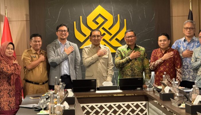 Simbol Perjalanan Panjang Bangsa, Kemenbud RI Dukung Kegiatan 100 Tahun Jam Gadang