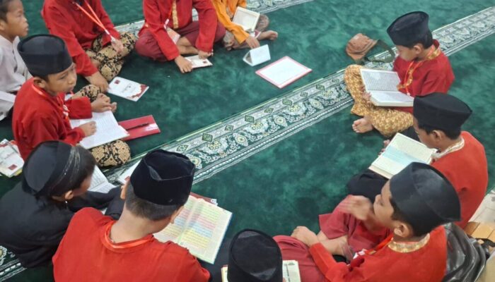 Mengintip Pesantren Ramadhan di Masjid Raya Ganting: Setiap Siswa Wajib Hafal 1 Surat Sebagai Syarat Kelulusan